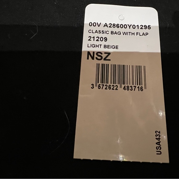 NWT Chanel Jumbo beige Claire single flap - Picture 6 of 6